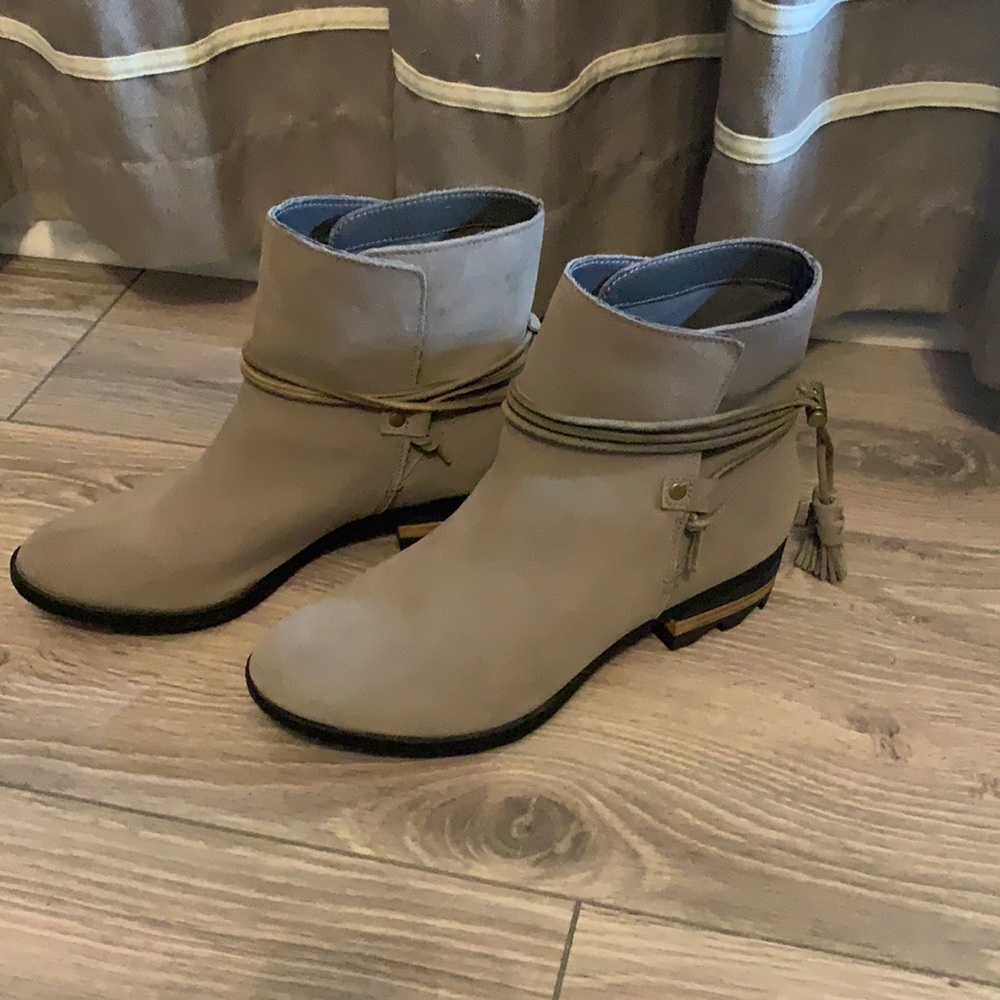 Sorel Size 9